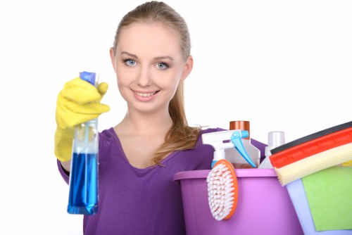 Commercial deep cleaning in Fulham office workspace